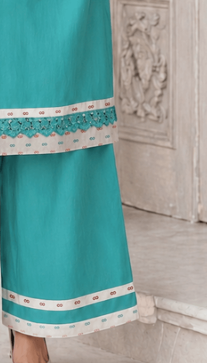 Zivaa | Rama Green Relaxed-Fit Cotton Ensemble for Women