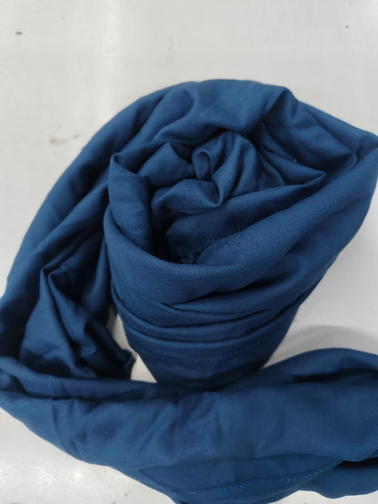 Folded Samairaa navy blue roll-up kurta and pants co-ord set by Zinniars
