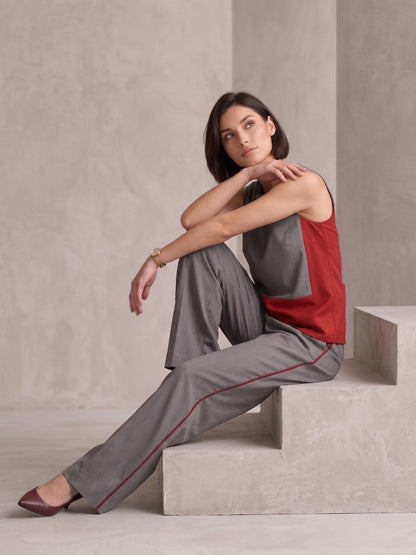 Susan España Blended Cotton Viscose Sleeve less Suit Set for Office Wear