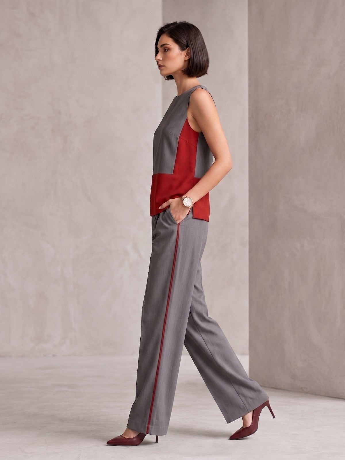 Susan España Blended Cotton Viscose Sleeve less Suit Set for Office Wear